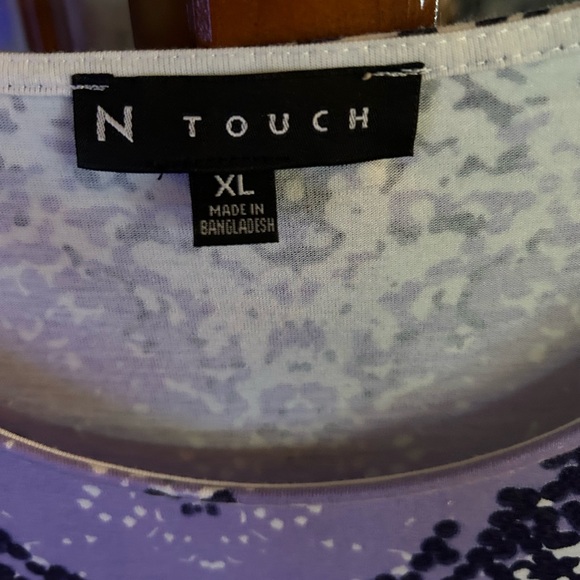 Women top - Picture 2 of 4